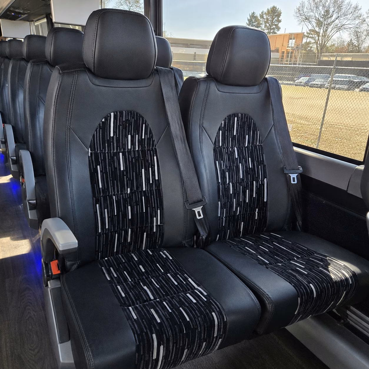 compare group transportation in everett in one search