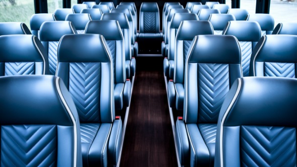 15 passenger minibus interior everett