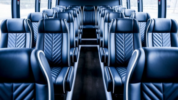 everett 18 passenger minibus rental