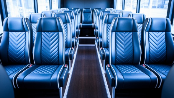 everett 35 passenger minibus rental